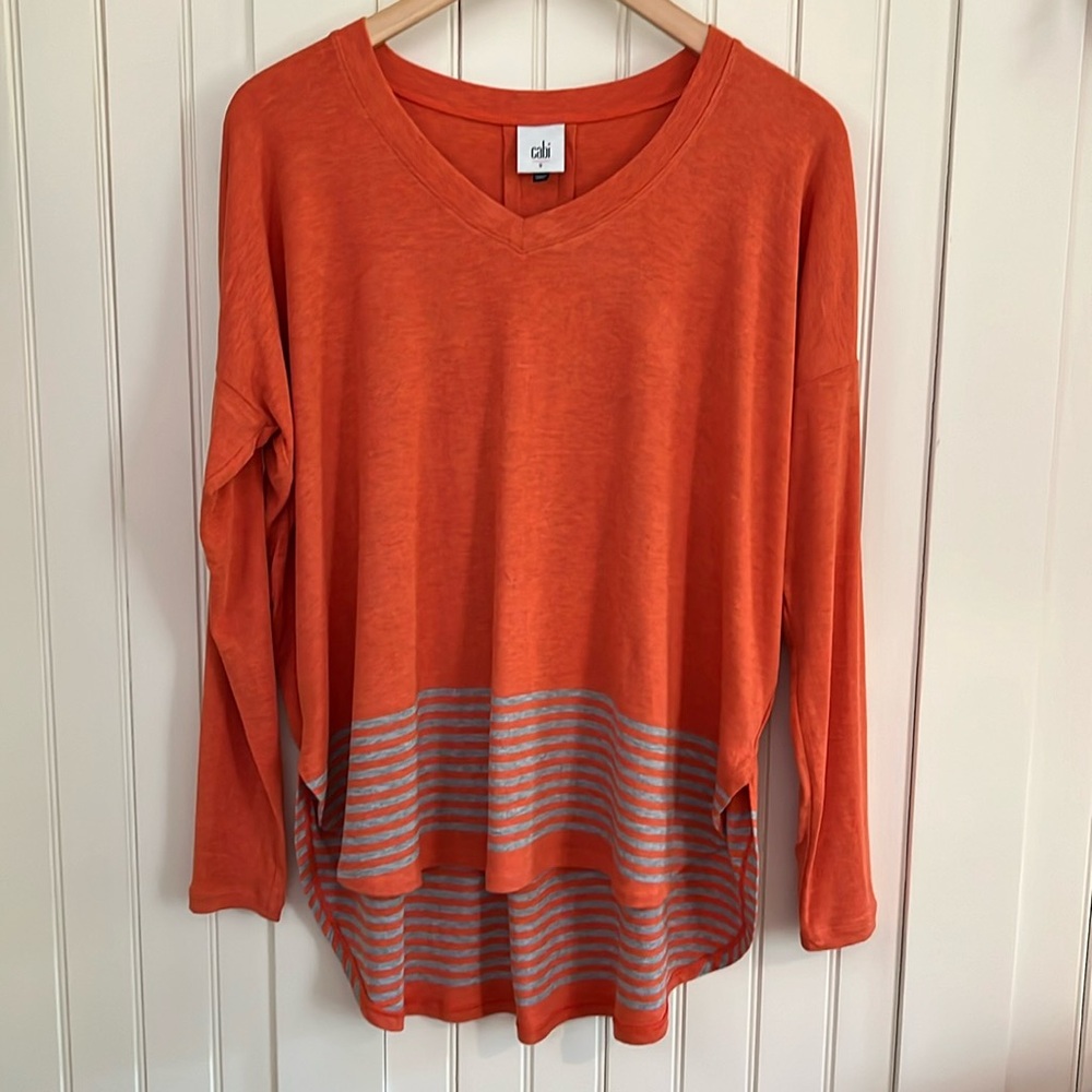 Cabi T-Shirt, relaxed fit, hi-low hemline, size small